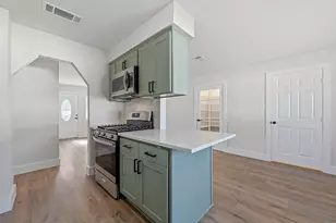 1016 Calcutta St, Hurst, TX 76053 - Photo 9