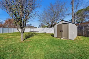 1016 Calcutta St, Hurst, TX 76053 - Photo 31