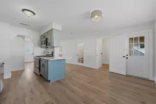 1016 Calcutta St, Hurst, TX 76053 - Photo 13