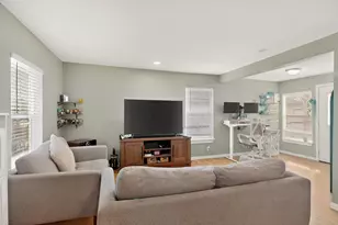 3818 Mt Everest St, Dallas, TX 75211 - Photo 5