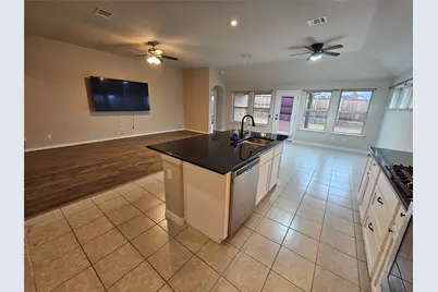 6005 Fremont Drive, McKinney, TX 75071 - Photo 5