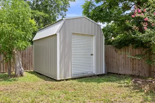 102 E Southland Ave, Marlin, TX 76661 - Photo 25