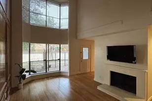 4422 Westdale Ct, Fort Worth, TX 76109 - Photo 3