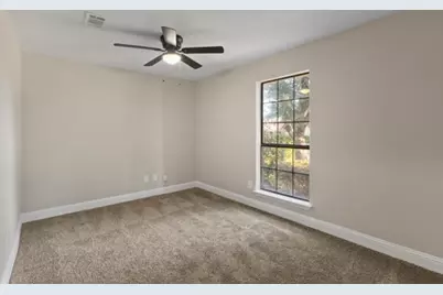 1129 Harvest Hill Lane, Lancaster, TX 75146 - Photo 7