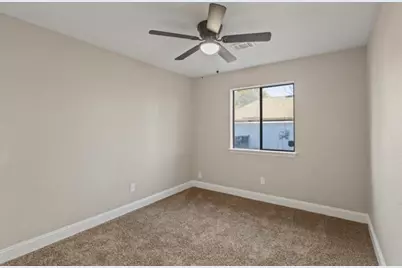 1129 Harvest Hill Lane, Lancaster, TX 75146 - Photo 9