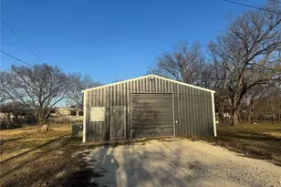 5541 Third St, Nevada, TX 75173 - Photo 3