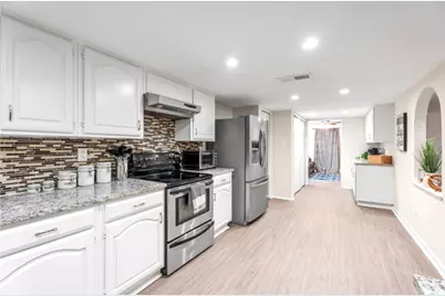 2213 Proctor Drive, Carrollton, TX 75007 - Photo 13