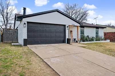 1204 Steinburg Lane, Fort Worth, TX 76134 - Photo 3