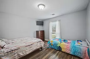 1204 Steinburg Ln, Fort Worth, TX 76134 - Photo 19