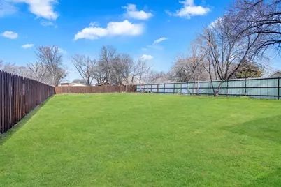 11431 Longhill Lane, Balch Springs, TX 75180 - Photo 19