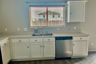 856 Towngreen Dr, Cleburne, TX 76031 - Photo 9