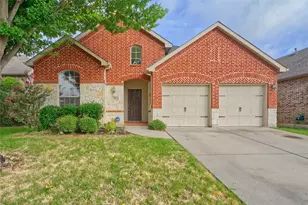 508 Hummingbird Dr, Little Elm, TX 75068 - Photo 1