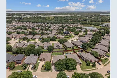 219 Livingston Drive, Hickory Creek, TX 75065 - Photo 39