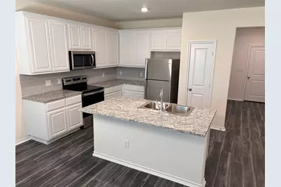 716 E 5th Street, Bonham, TX 75418 - Photo 3