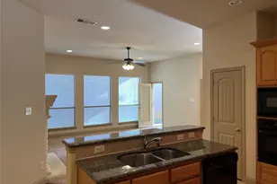 817 La Cima, Irving, TX 75039 - Photo 11