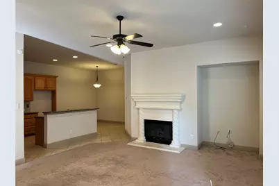817 La Cima, Irving, TX 75039 - Photo 5