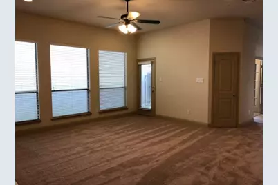 817 La Cima, Irving, TX 75039 - Photo 11