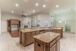 8949 Kingston Ct, North Richland Hills, TX 76182 - Photo 9