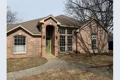 600 W Nash Street, Grapevine, TX 76051 - Photo 1