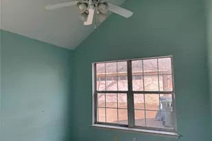 600 W Nash St, Grapevine, TX 76051 - Photo 33