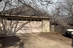 600 W Nash St, Grapevine, TX 76051 - Photo 35