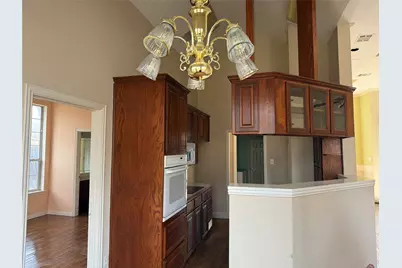 600 W Nash Street, Grapevine, TX 76051 - Photo 9