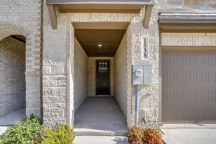 808 Homeplace Cir, Mansfield, TX 76063 - Photo 9