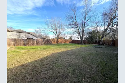 1108 W Day Street, Denison, TX 75020 - Photo 19