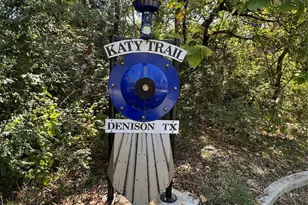 1108 W Day St, Denison, TX 75020 - Photo 21