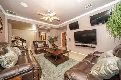 4821 Gloucester Drive, Grand Prairie, TX 75052 - Photo 33