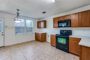 8402 Olivia Meadow Dr, Arlington, TX 76002 - Photo 7