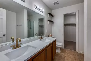 8402 Olivia Meadow Dr, Arlington, TX 76002 - Photo 13