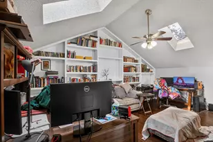 4308 Laguna Dr, Dallas, TX 75287 - Photo 27