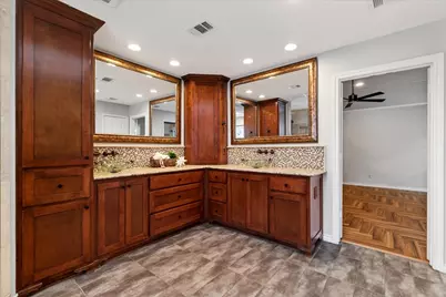 1401 Glastonbury Drive, Plano, TX 75075 - Photo 25