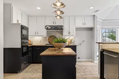 1401 Glastonbury Drive, Plano, TX 75075 - Photo 9