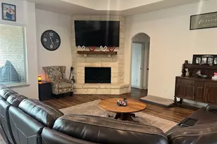 108 Wiley St, Stephenville, TX 76401 - Photo 3