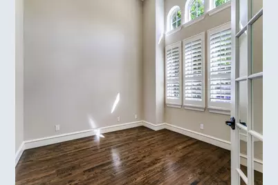 123 Alto Vista Drive, Irving, TX 75062 - Photo 7