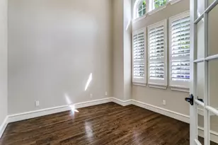 123 Alto Vista Dr, Irving, TX 75062 - Photo 7