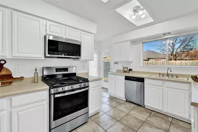 7117 Isle Royale Drive, Fort Worth, TX 76137 - Photo 9