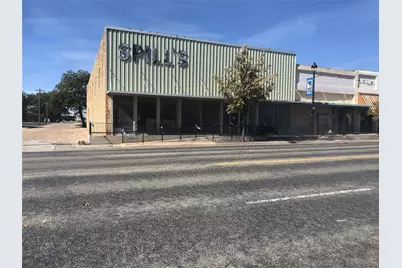 135 S Main Street, Winters, TX 79567 - Photo 3