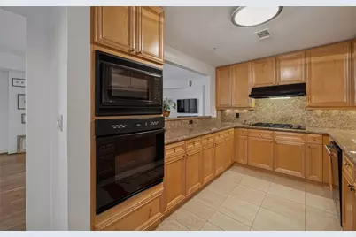 3401 Lee Parkway #2106, Dallas, TX 75219 - Photo 11