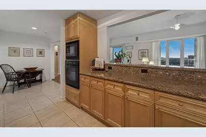 3401 Lee Parkway #2106, Dallas, TX 75219 - Photo 9