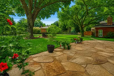 1402 Verano Drive, Dallas, TX 75218 - Photo 31