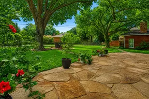1402 Verano Dr, Dallas, TX 75218 - Photo 31