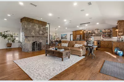 1402 Verano Drive, Dallas, TX 75218 - Photo 9