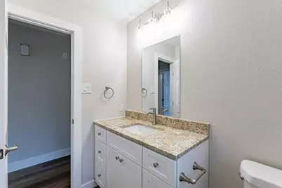 2105 Castle Oaks Drive, Arlington, TX 76012 - Photo 7