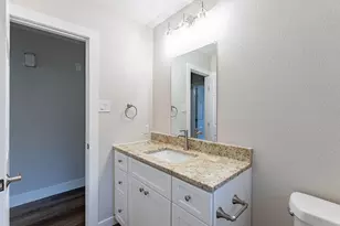 2105 Castle Oaks Dr, Arlington, TX 76012 - Photo 7