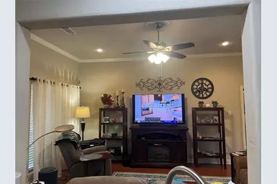 312 W McAfee Drive, Mabank, TX 75147 - Photo 7