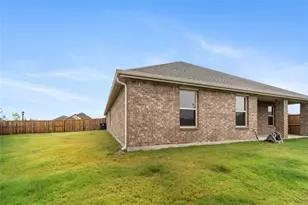 745 John Adams Ct, Fate, TX 75189 - Photo 5