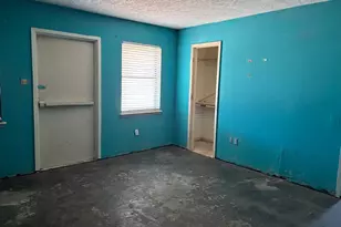 1214 Martin Luther King Dr, Livingston, TX 77351 - Photo 9